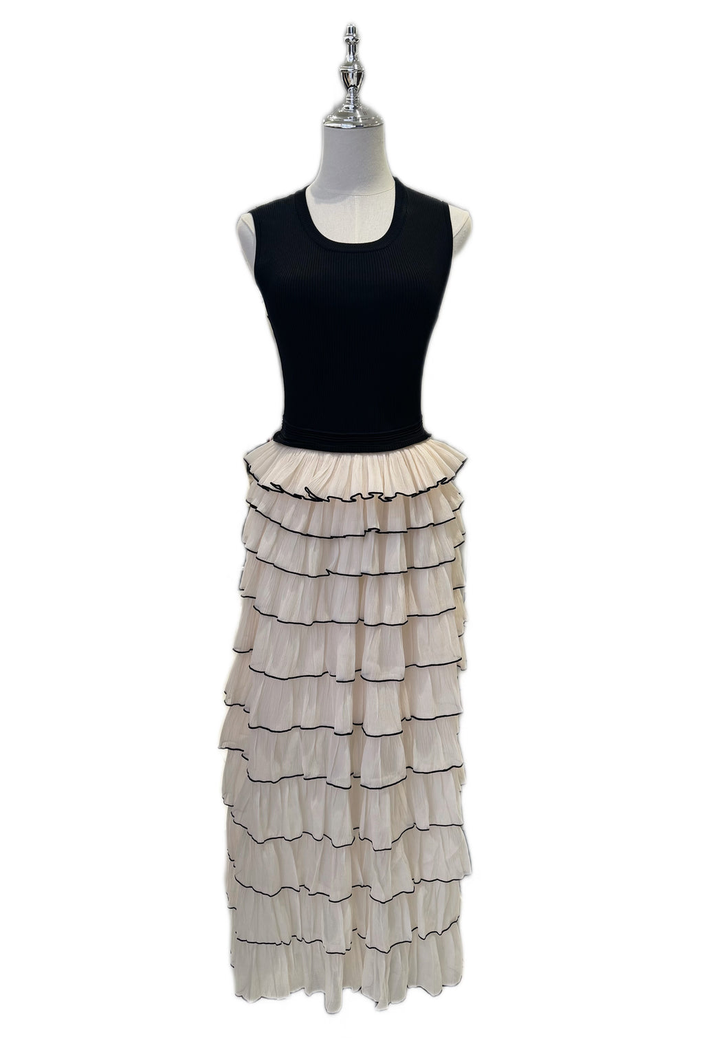 Q25 Knit Layered Dress