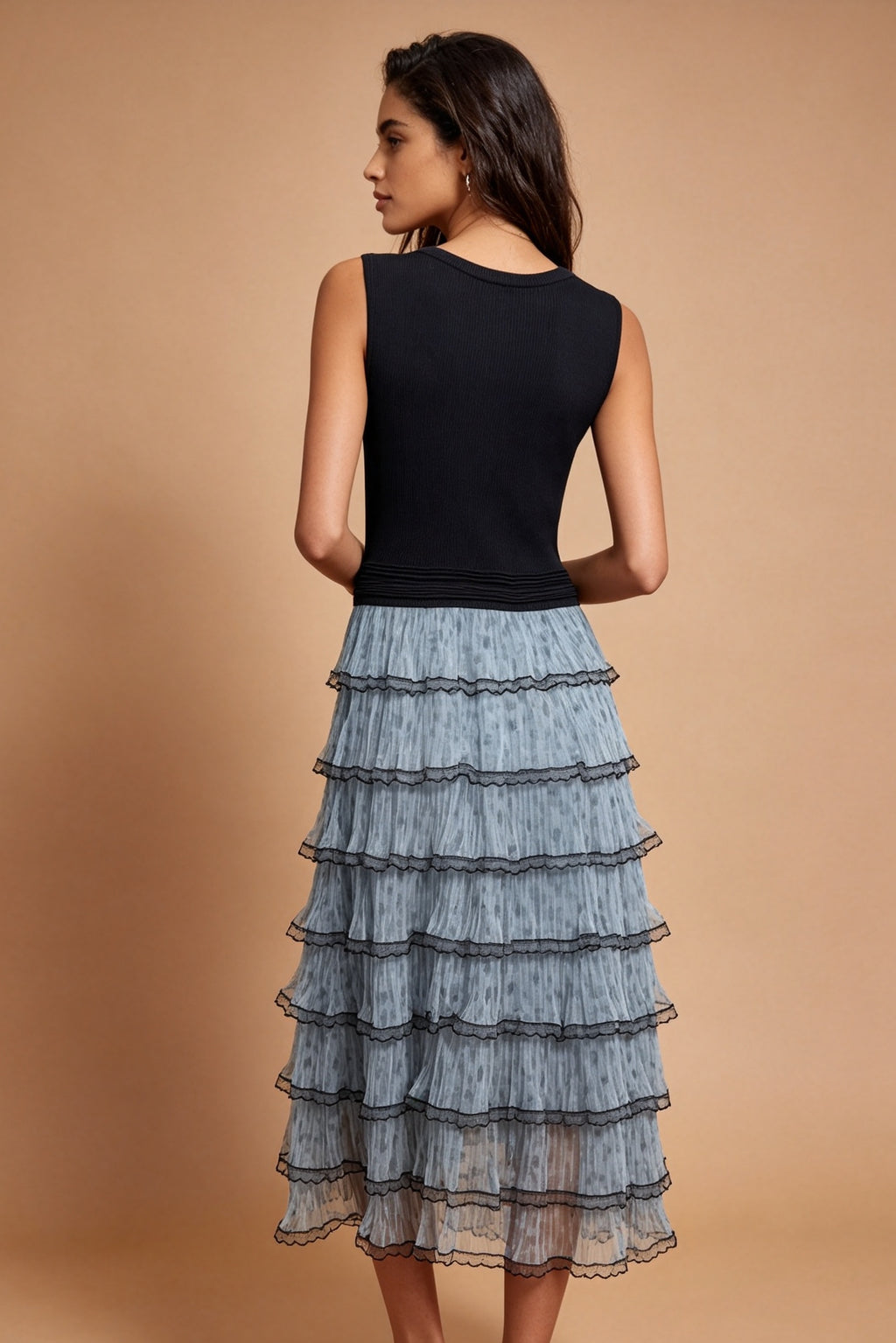 Q26 Ribbed Tiered Long Dress