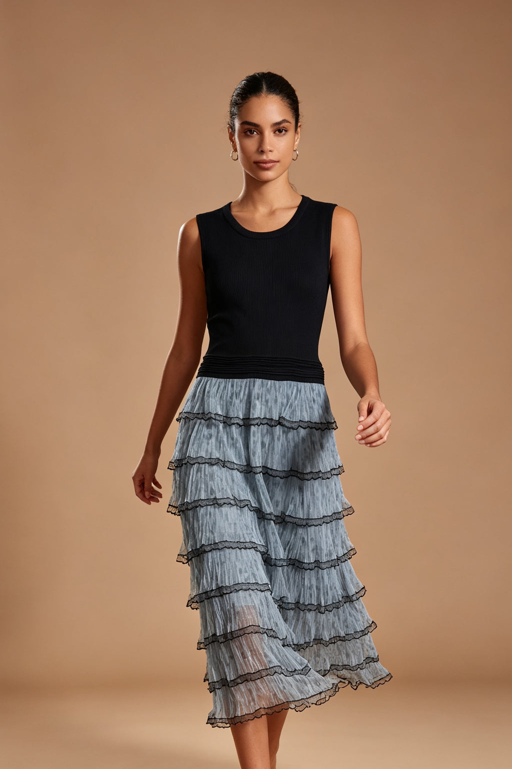 Q26 Ribbed Tiered Long Dress
