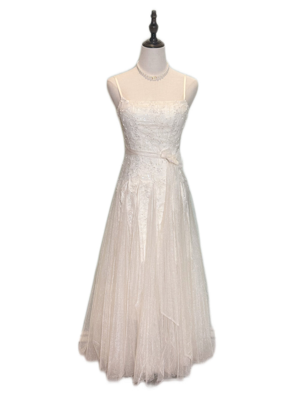 Q25 Cream Lace Tie-Back Dress
