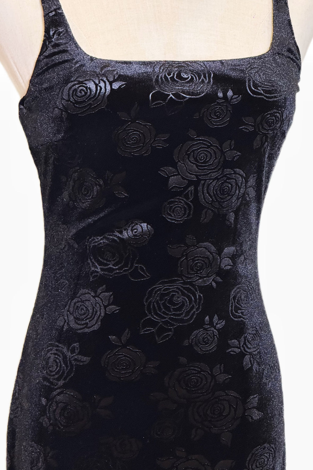 Q25 Velvet Rose Print Dress