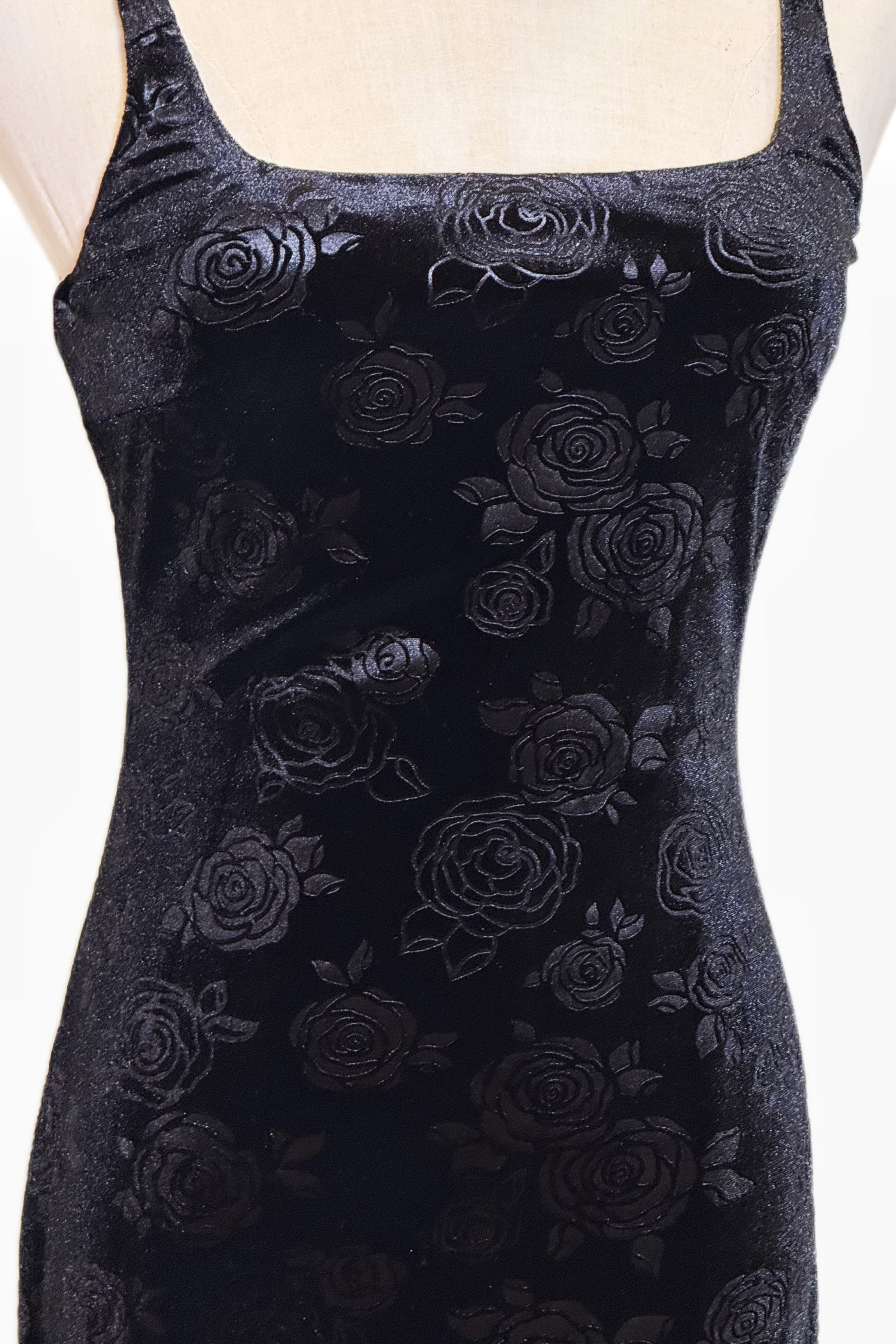 Q25 Velvet Rose Print Dress