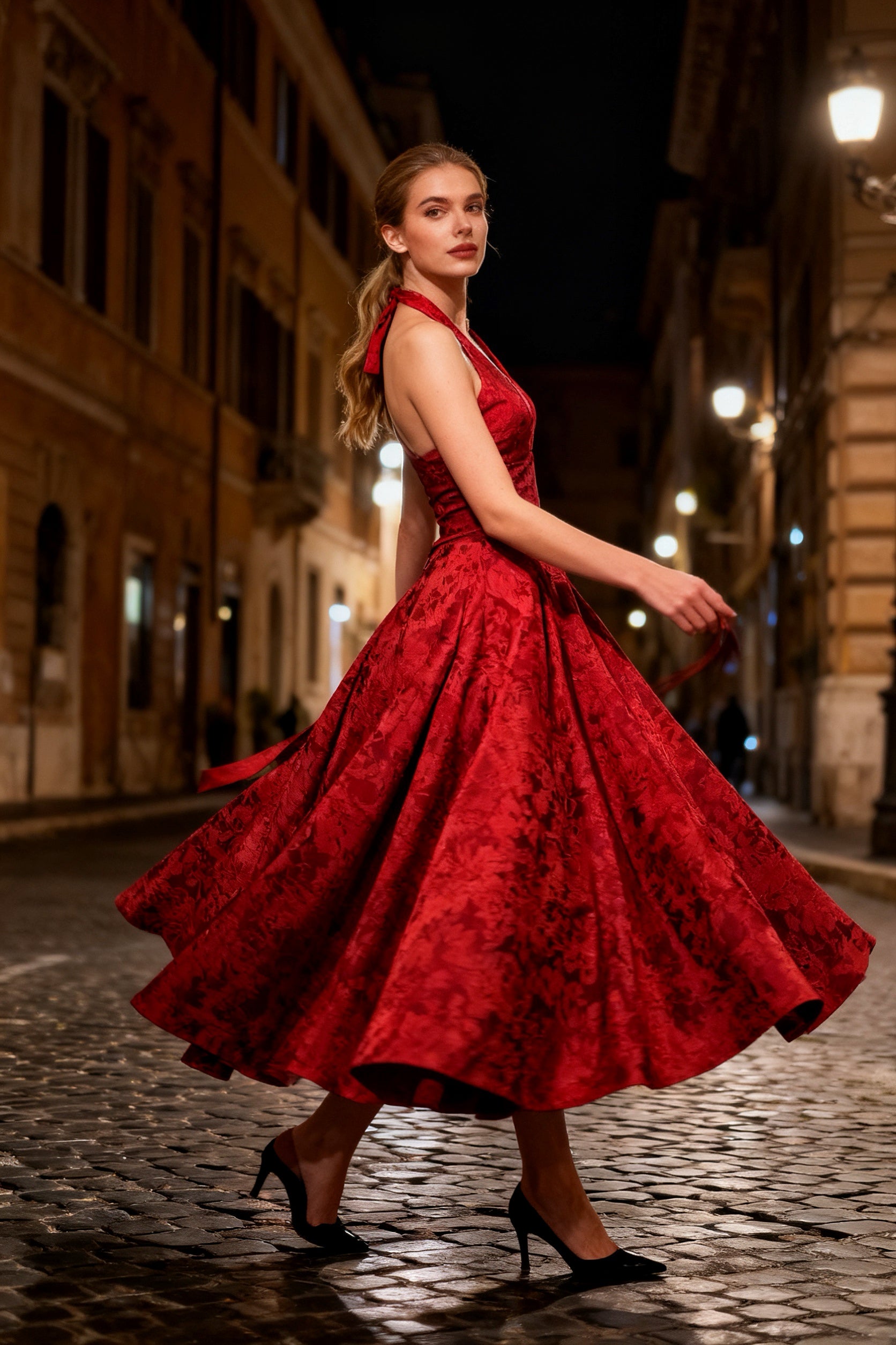 Q25 V-neck Halter Gown