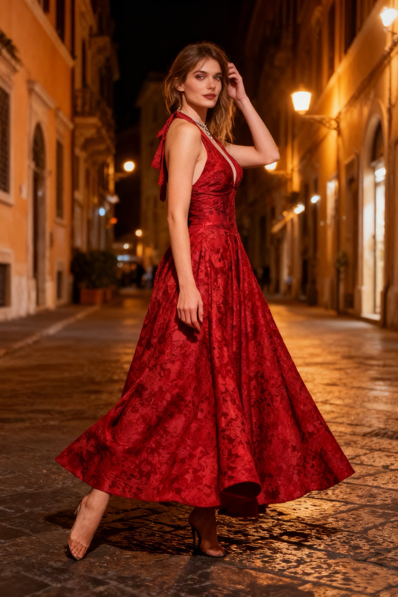 Q25 V-neck Halter Gown