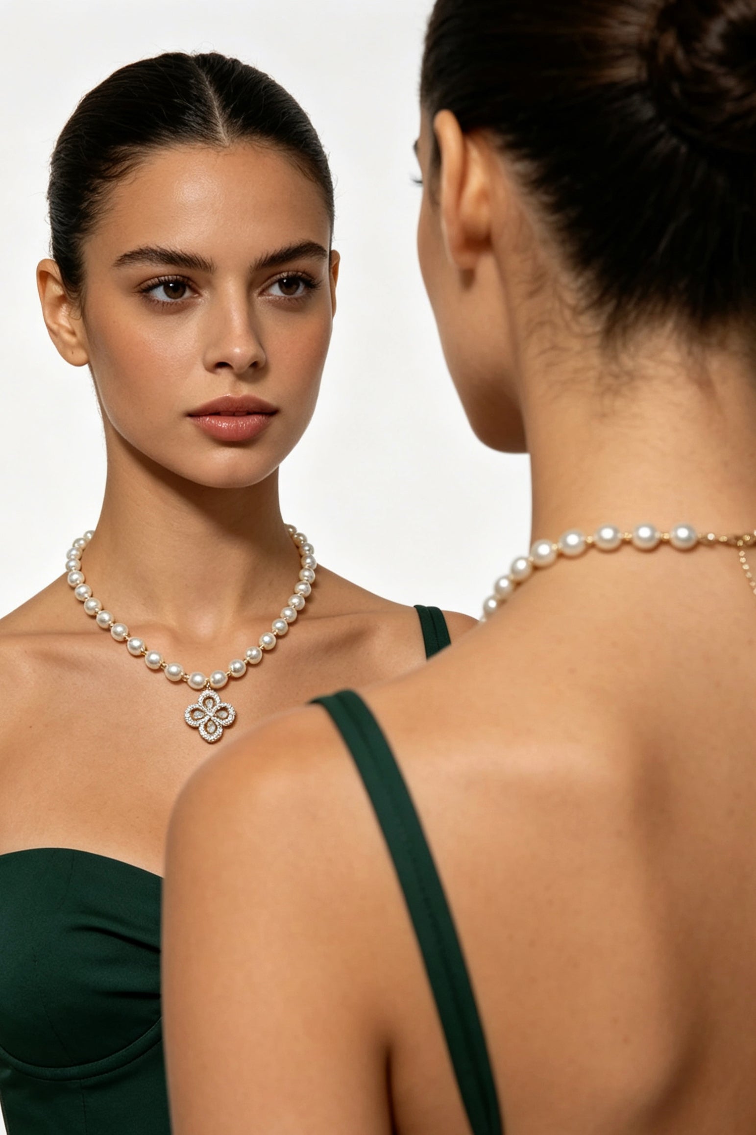 Pearl Clover Charm Choker Necklace