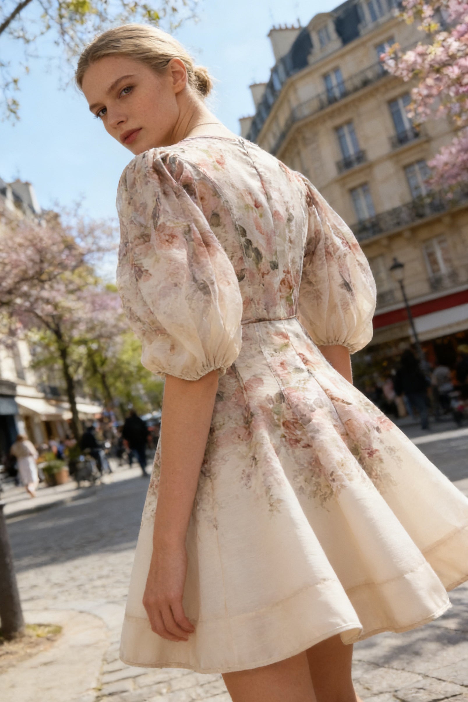 Q26 Floral Linen V-Neck Dress with Puffy Sleeves