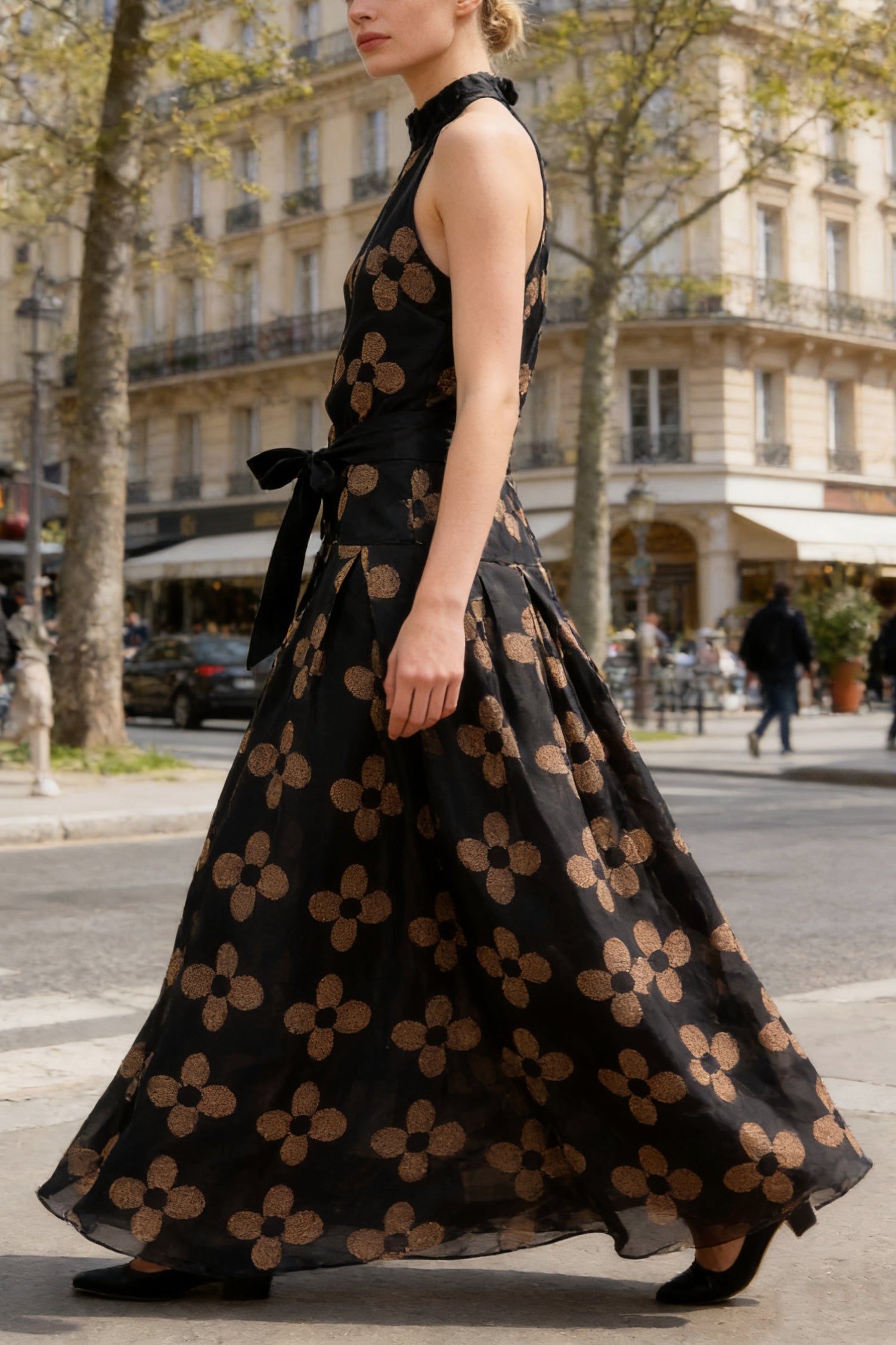 Q26 Bloom Halter Tie-Waist Long Dress