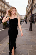 Q25 Velvet Black Dress with Seashell Straps
