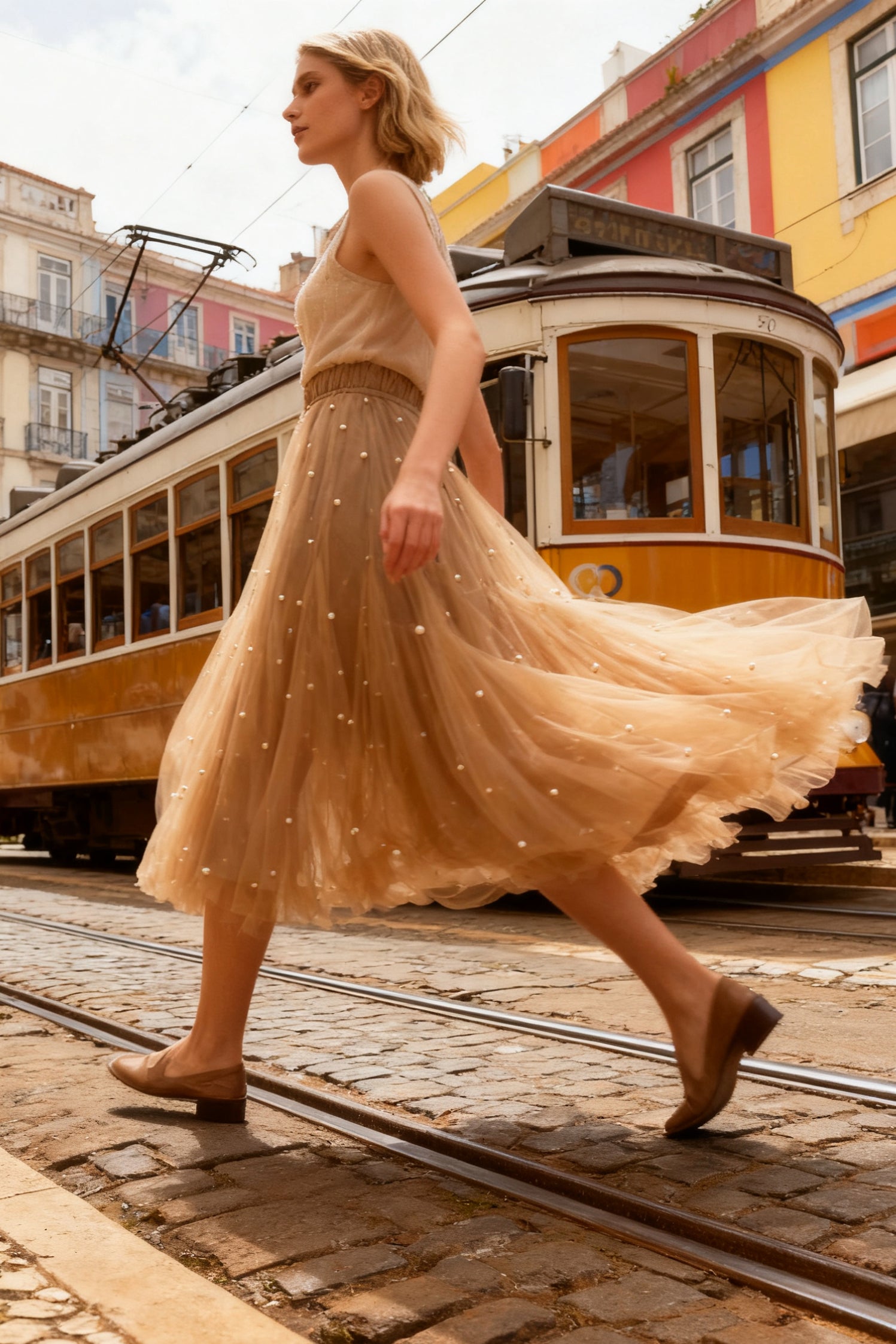 Q25 Layered Pearl Puff Long Skirt